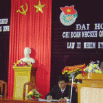 Đồng chí Trần Văn Tài - Bí thư chi bộ, Phó giám đốc NHCSXH Quảng bình phát biểu tại Đại hội