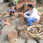 Được vay vốn, bà con bản Quang Phúc, xã Tam Đình (Tương Dương) phát triển nghề đan lát truyền thống