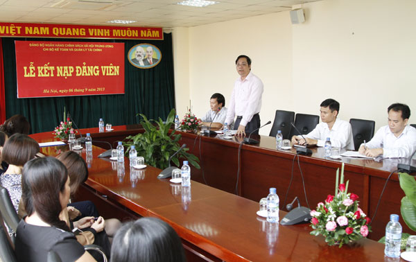 Đồng đồng chí Lê Ngọc Bảo, Uỷ viên Ban Thường vụ - Chủ nhiệm Uỷ ban Kiểm tra Đảng uỷ NHCSXH Trung ương phát biểu tại buổi lễ