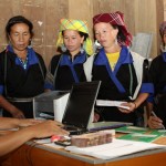 Có vốn vay ưu đãi, chị em phụ nữ các dân tộc huyện Văn Chấn sẽ yên tâm sản xuất, làm giàu chính đáng Ảnh: Tư liệu