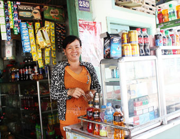 Nhờ được giới thiệu vay vốn NHCSXH, chị Trần Thị Út ở khu vực 1, phường Xuân Khánh, quận Ninh Kiều có điều kiện phát triển kinh tế gia đình