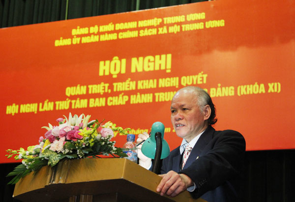 Các đại biểu đã được nghe đồng chí Phạm Xuân Thâu trình bày các nội dung quan trọng của Hội nghị lần 8 Ban Chấp hành Trung ương Đảng khóa XI