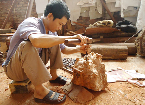 Từ nguồn vốn chính sách, nhiều hộ dân xã Hương Mạc đầu tư phát triển nghề truyền thống đem lại hiệu quả kinh tế cao