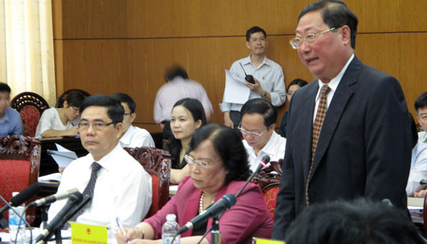 Bộ trưởng, Chủ nhiệm Ủy ban Dân tộc Giàng Seo Phử trong phiên giải trình