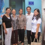 Hội Phụ nữ phường 2 bàn giao căn nhà đã được sửa chữa cho gia đình chị Trương Thị Sửu