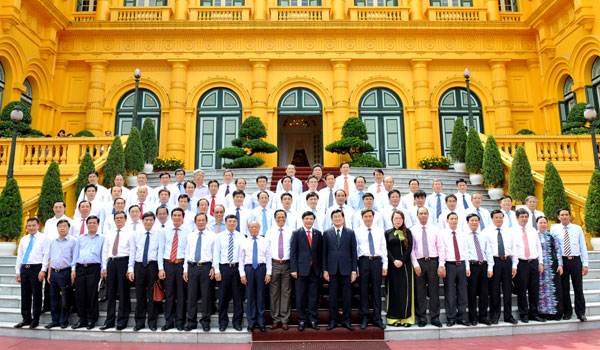 Chủ tịch nước Trương Tấn Sang với các đại biểu