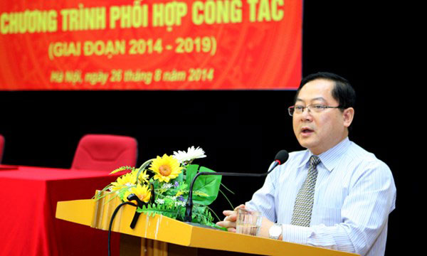 Tổng Biên tập Lê Xuân Sơn cam kết sẽ sử dụng các phương tiện của Báo Tiền Phong để tham gia vào nhiệm vụ tuyên truyền cho Đảng ủy khối và đảng ủy các doanh nghiệp trong khối