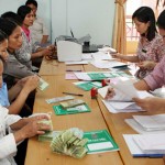 NHCSXH với tư cách là một định chế tài chính đặc biệt và lớn nhất trong khu vực tài chính vi mô của Việt Nam đã và đang cung cấp các dịch vụ tài chính giúp giảm nghèo và phục vụ các mục tiêu xã hội Ảnh: Trần Việt - TTXVN