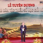 Đồng chí Nguyễn Xuân Phúc, Ủy viên Bộ Chính trị - Phó Thủ tướng Chính phủ phát biểu chỉ đạo tại lễ tuyên dương