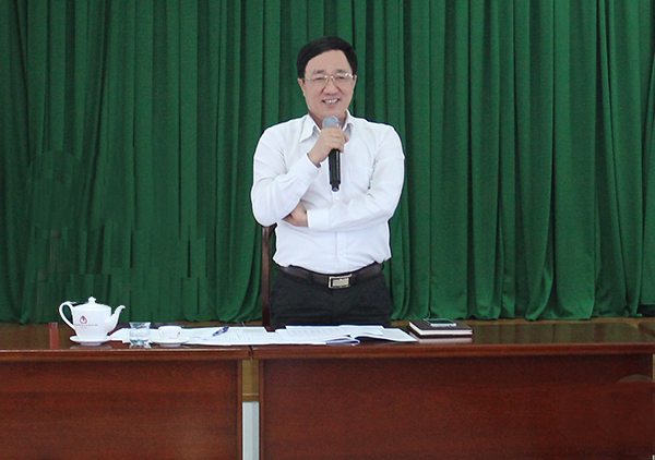 Tổng Giám đốc Dương Quyết Thắng làm việc với chi nhánh NHCSXH tỉnh Sóc Trăng