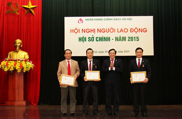 Các cá nhân được trao tặng Kỷ niệm chương “Vì sự nghiệp Ngân hàng Việt Nam” 