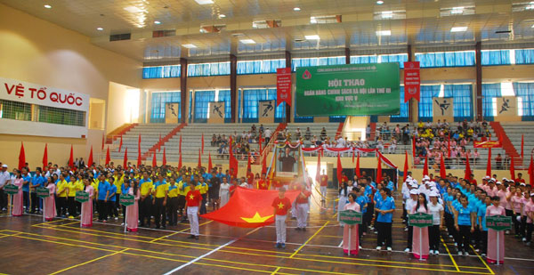Các đoàn vận động viên tham gia dự Lễ khai mạc Hội thao khu vực V (TP. Đà Nẵng)