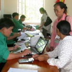 NHCSXH tỉnh Nghệ An cho người nghèo vay vốn tại Điểm giao dịch xã