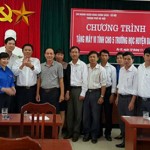 Công đoàn và Đoàn Thanh niên NHCSXH thành phố Hà Nội tặng máy vi tính cho các trường học trên địa bàn huyện Ba Vì