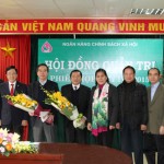 HĐQT NHCSXH chúc mừng đồng chí Nguyễn Văn Bình vừa được TW tín nhiệm bầu vào Bộ Chính trị và đồng chí Lại Xuân Môn được bầu vào Ban Chấp hành TW Đảng khóa XII