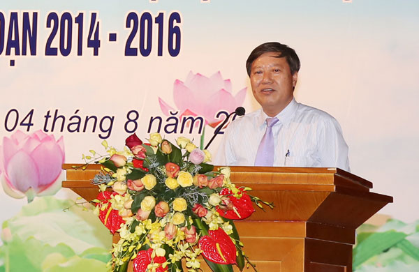 Phó Chủ tịch thường trực Công đoàn NHVN Nguyễn Văn Tân khai mạc Hội nghị