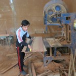 Cơ sở sản xuất đồ gỗ của anh Nguyễn Ngọc Quyến
