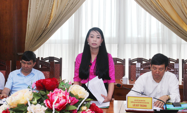 Đồng chí Hoàng Thị Thúy Lan - Bí thư Tỉnh ủy tỉnh Vĩnh Phúc phát biểu tại buổi làm việc