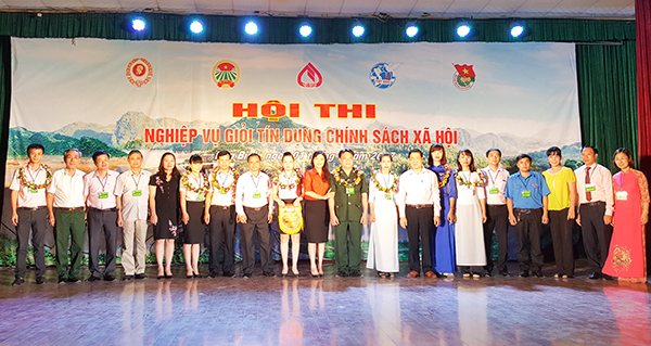 Ban Tổ chức hội thi tại Hòa Bình đã trao giải Nhất cho đội thi của TP Hòa Bình, giải Nhì thuộc về đội huyện Mai Châu và Cao Phong; đội thi của huyện Kim Bôi, Tân Lạc, Lạc Thuỷ giành giải Ba