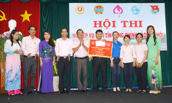 Tại Cà Mau, đội thi đến từ huyện Ngọc Hiển giành giải Nhất tại Hội thi