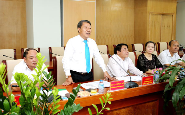 Phó Chủ tịch Thường trực Công đoàn NHVN Nguyễn Văn Tân phát biểu chỉ đạo