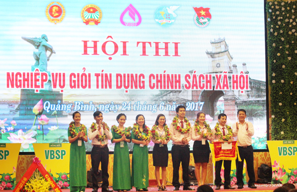 Tại tỉnh Quảng Bình, Ban tổ chức đã trao giải Nhất cho 3 đội thuộc huyện Bố Trạch, Lệ Thủy và Tuyên Hóa; giải Nhì thuộc về Hội sở tỉnh; giải Ba cho 2 đội huyện Quảng Ninh và Minh Hóa