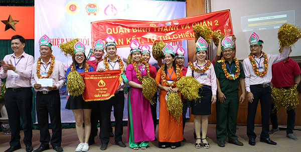Tại TP Hồ Chí Minh, đội thi đến từ Quận 2 và Bình Thạnh đạt giải nhất của Hội thi  