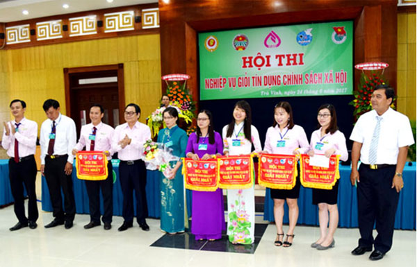 Tại Trà Vinh, Ban tổ chức trao giải Nhất cho đội thi đến từ TP Trà Vinh, giải Nhì cho  thị xã Duyên Hải và huyện Duyên Hải và giải Ba cho huyện Càng Long