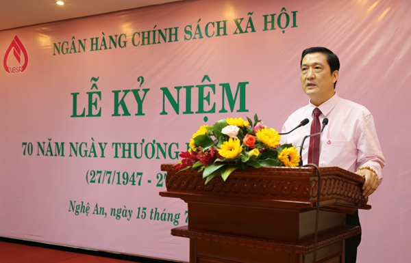 Chủ tịch Công đoàn NHCSXH Đoàn Văn Khải đọc diễn văn tại Lễ kỷ niệm