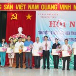Các tập thể, cá nhân có thành tích xuất sắc trong hoạt động tín dụng chính sách xã hội giai đoạn 2002 - 2017 ở Phú Yên được nhận Bằng khen của UBND tỉnh và Giấy khen của Tổng Giám đốc NHCSXH