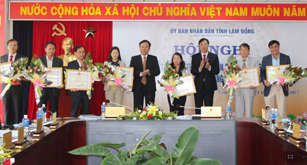 Các tập thể, cá nhân nhận Bằng khen của UBND tỉnh Lâm Đồng
