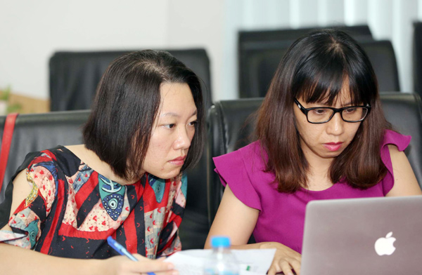 Bà Bùi Lan Anh - Trưởng phòng Giảm nghèo Ban Kinh tế TW Hội LHPN Việt Nam trả lời độc giả