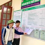 Tổng Giám đốc Dương Quyết Thắng cũng đã kiểm tra việc NHCSXH huyện Ba Vì (Hà Nội) và NHCSXH huyện Thanh Sơn (Phú Thọ) công khai niêm yết các thông tin về tín dụng chính sách của Chính phủ tại trụ sở UBND xã