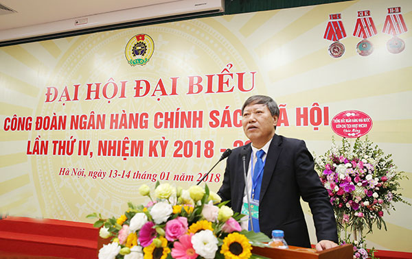 Đồng chí Nguyễn Văn Tân - Phó Chủ tịch Thường trực Công đoàn NHVN phát biểu