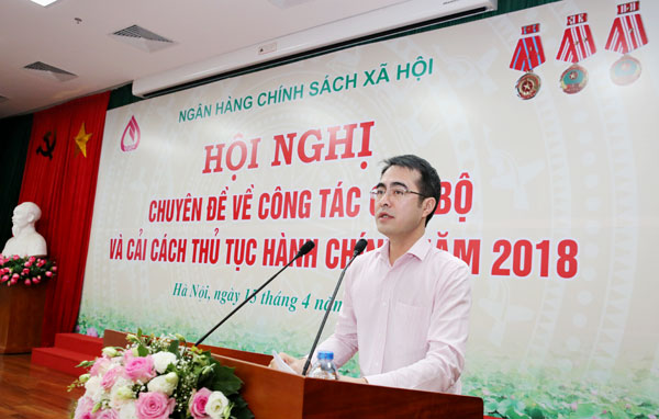 Phó Tổng Giám đốc Nguyễn Đức Hải trình bày báo cáo kết quả hoạt động quý I/2018