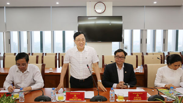 Tổng Giám đốc Dương Quyết Thắng phát biểu tại buổi làm việc với Lãnh đạo tỉnh Hưng Yên