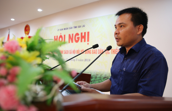 Tham luận tại Hội nghị, Phó Chủ tịch UBND xã Sơn Lang Lê Qúy Truyền cho biết, tín dụng chính sách đã góp phần đẩy lùi tình trạng cho vay nặng lãi trong vùng đồng bào DTTS