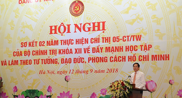 Đồng chí Phạm Viết Thanh - Ủy viên TW Đảng, Bí thư Đảng ủy Khối DNTW phát biểu tại Hội nghị