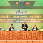 Thủ tướng Chính phủ Nguyễn Xuân Phúc đã chủ trì Hội nghị trực tuyến toàn quốc 10 măm thực hiện Nghị quyết “tam nông”