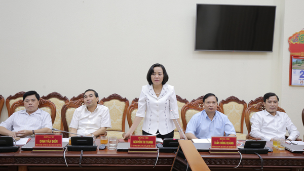 Bí thư Tỉnh ủy Nguyễn Thị Thanh phát biểu tại buổi làm việc