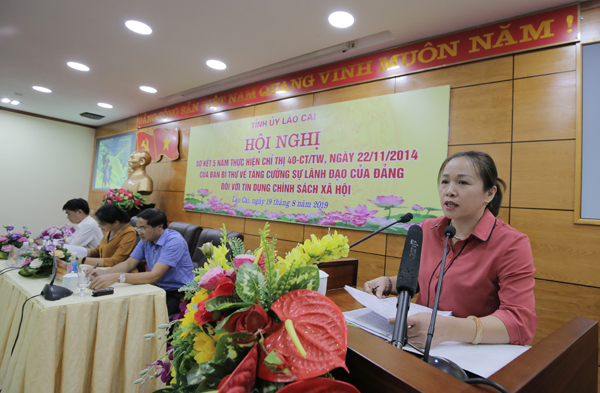 Giám đốc Sở Lao động Thương binh - Xã hội tỉnh Lào Cai Đinh Thị Hưng cho biết, trong thời gian tới sẽ tiếp tục tham mưu cho tỉnh có những giải pháp đột phá để giải quyết vùng lõi nghèo theo hướng giảm chính sách cho không, tăng cường hỗ trợ cho vay có điều kiện