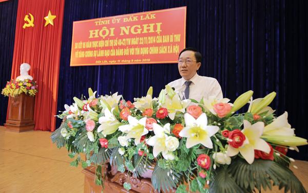 Tổng Giám đốc Dương Quyết Thắng nhấn mạnh: NHCSXH tiếp tục quan tâm, chú trọng phân bổ nguồn lực để thực hiện tốt chính sách tín dụng ưu đãi tại địa bàn tỉnh Đắk Lắk