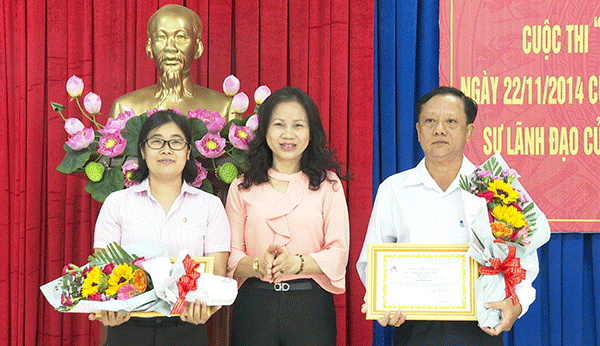 ác giả có thành tích xuất sắc được nhận giải trong Cuộc thi tại Tây Ninh