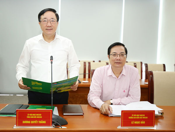 Ủy viên HĐQT, Tổng Giám đốc Dương Quyết Thắng báo cáo kết quả hoạt động 9 tháng đầu năm 2019