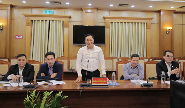 Tổng Giám đốc Dương Quyết Thắng phát biểu kết luận tại buổi làm việc với UBND tỉnh Bắc Giang