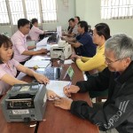 Một phiên giao dịch đầu năm 2020 của NHCSXH tại xã Bình Tân, huyện Tây Sơn (Bình Định)