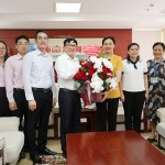 Tổng Giám đốc NHCSXH Dương Quyết Thắng chúc mừng tân Chủ tịch Hội LHPN Việt Nam Hà Thị Nga