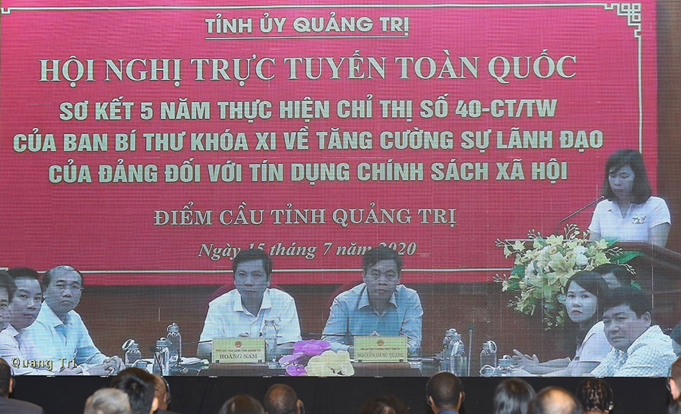 Hộ vay vốn Nguyễn Thị Vĩnh An (khu phố 11, phường 5, thành phố Đông Hà) tham luận tại điểm cầu tỉnh Quảng Trị