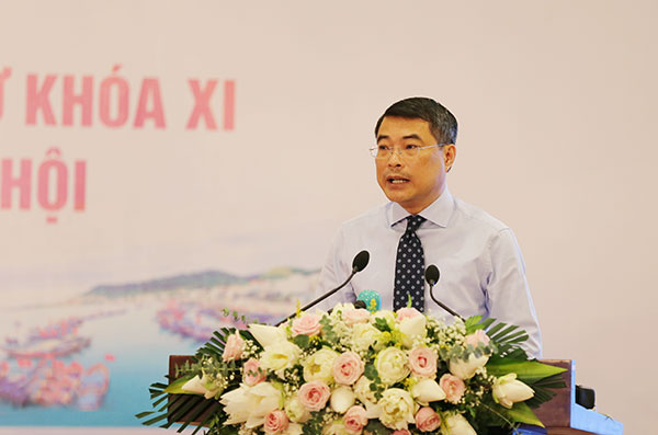 Đồng chí Lê Minh Hưng, Ủy viên BCH Trung ương Đảng - Thống đốc NHNN Việt Nam kiêm Chủ tịch HĐQT NHCSXH phát biểu tại Hội nghị