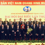 Đồng chí Trương Thị Mai, Ủy viên Bộ Chính trị, Bí thư Trung ương Đảng, Trưởng Ban Dân vận Trung ương chúc mừng Ban Chấp hành Đảng bộ Khối Doanh nghiệp Trung ương nhiệm kỳ 2020 - 2025